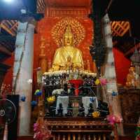 วัดไหล่หินหลวง ชมโบราณสถานของเมืองเขลางค์