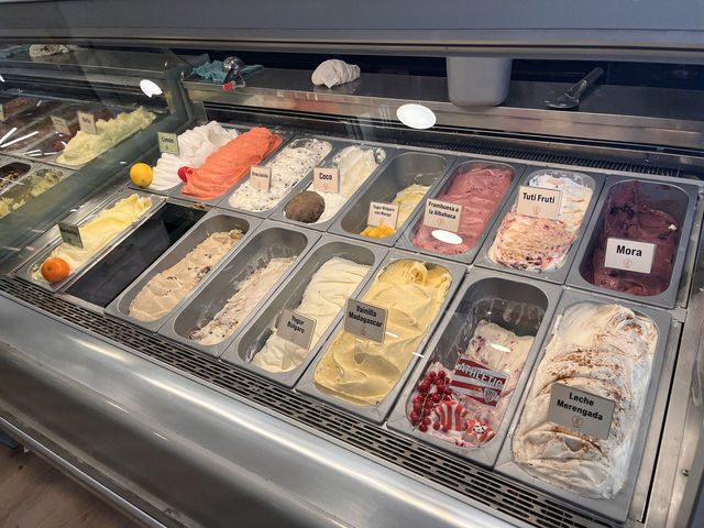 Heladería Nossi-Bé@ビルバオ🍨
