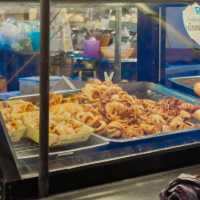 ตลาดโต้รุ้งหัวหิน