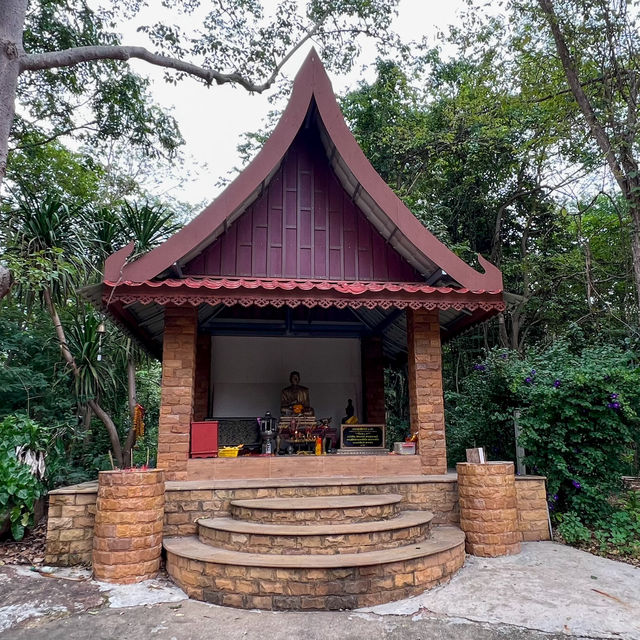 เที่ยวเขื่อนลำพระเพลิงและไหว้พระวัดป่าศรีโพธิญาณ