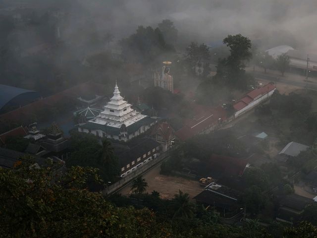 วัดพระพุธบาทผาหนาม