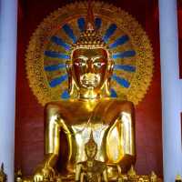 "วัดพระสิงห์วรมหาวิหาร" วัดดังเชียงใหม่