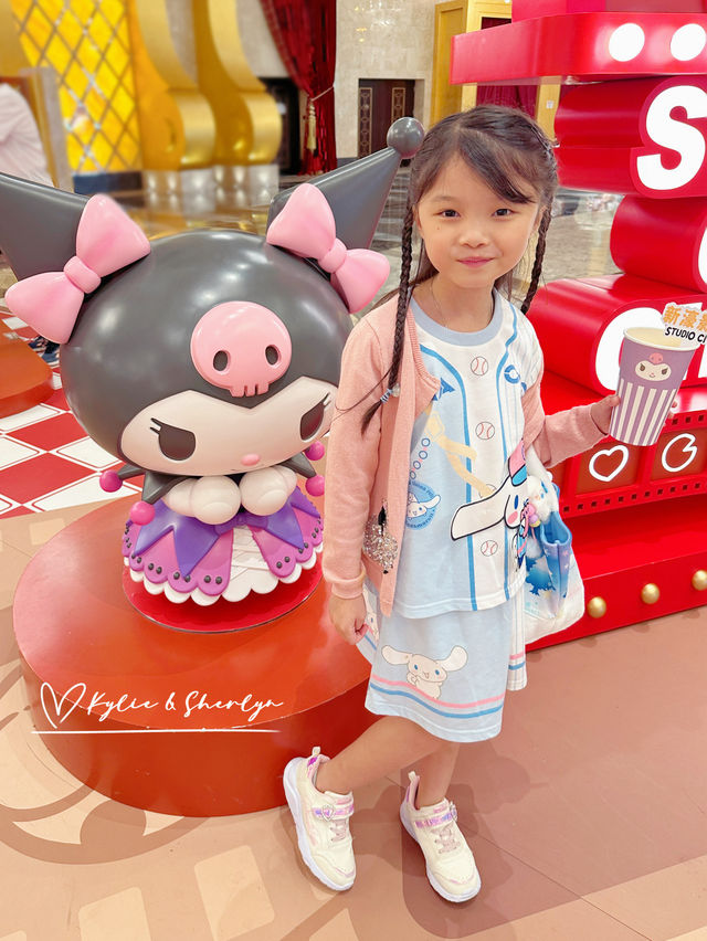 喺新濠影匯瘋狂同 Sanrio 主角打咭