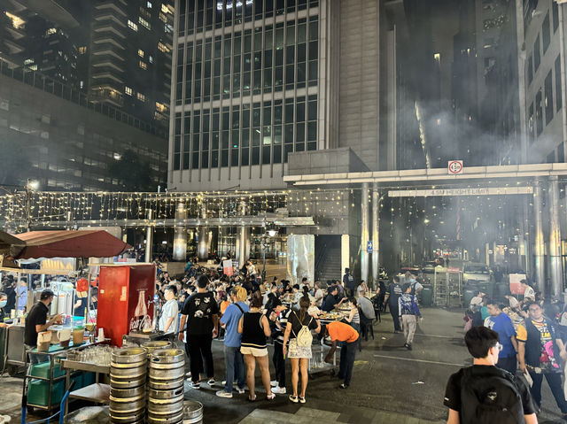 ลองลิ้มชิมสะเต๊ะที่ Lau Pa Sat 🇸🇬