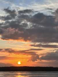 The most romantic resort to catch the Penida sunset 