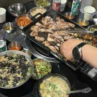 【韓国旅行🇰🇷/ソウル】現地韓国人で賑わう絶品お肉のお店🥩