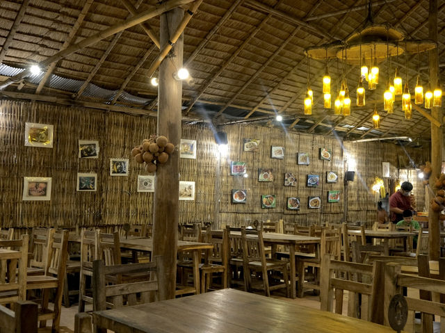 ร้านหัวสะพาน ร้านอาหารเหนือแบบโลคอลในอ.บ่อเกลือ