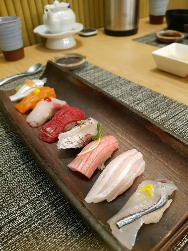 ร้านซูชิบุคอกราคาไม่แพงในนัมโพดง
