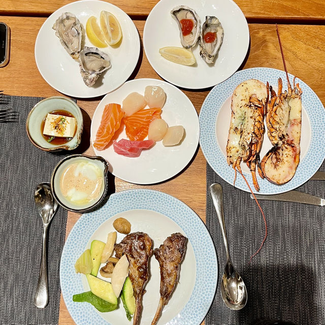 朗廷酒店自助餐-環境舒適，服務周到，任食帶子、生蠔、龍蝦