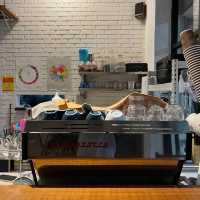 조용하고 한적한 코타키나발루 카페 Nook Cafe