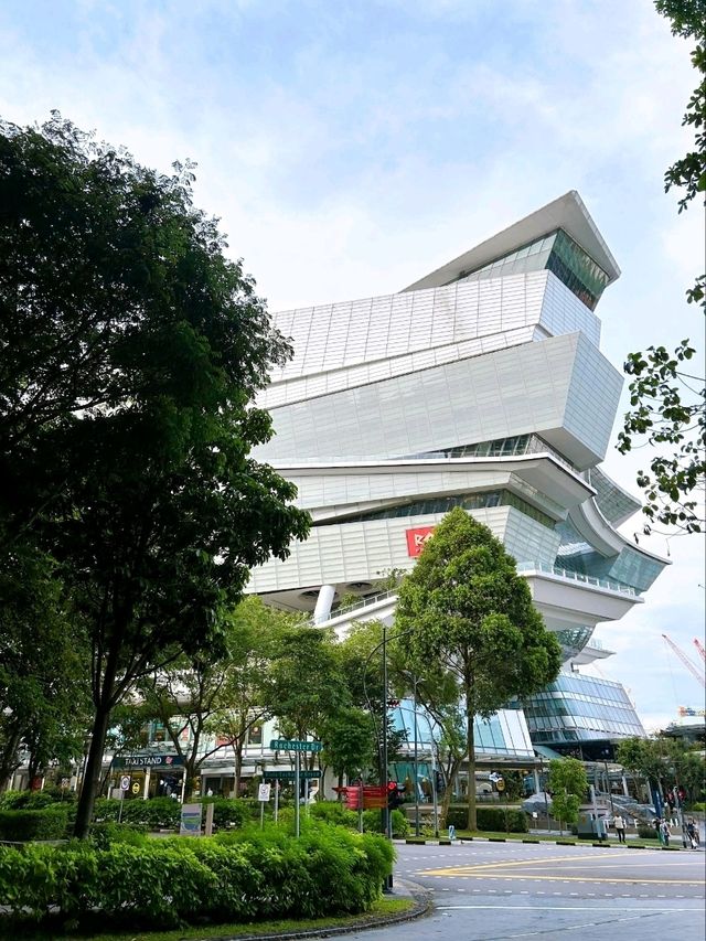 The Dynamic Cityscape of Buona Vista, A Blend of Innovation and Nature