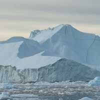 極光號流冰破冰船體驗：冰雪世界的奇幻冒險 🚢❄️