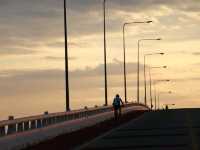 ปั่นจักรยานสะพานประแสร์สิน