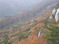 An autumn viewing hiking adventure at Ulsanbawi near Seoraksan