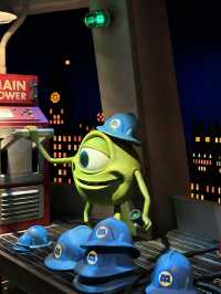 รีวิวเครื่องเล่น Monster, Inc. Ride & Go Seek