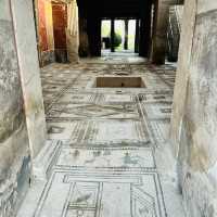 Pompeii resurgence as a bustling city once again