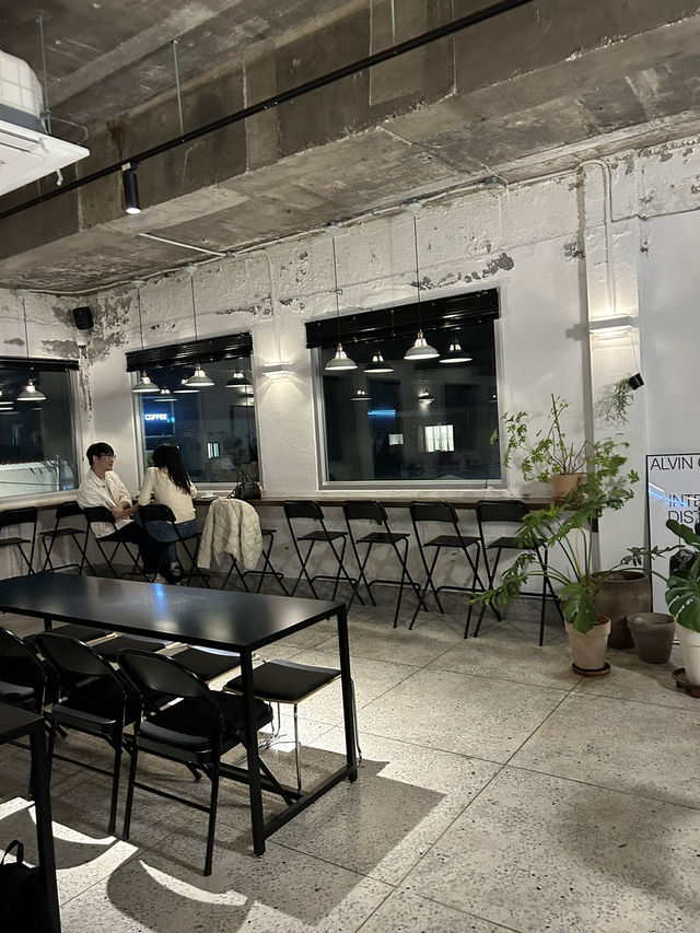 행궁동 분위기 좋은 감성 카페 ☕️