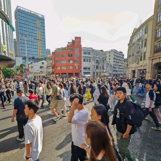 Guangzhou's Beijing Road Pedestrian Street: Full of life with a bit of the past tucked in.