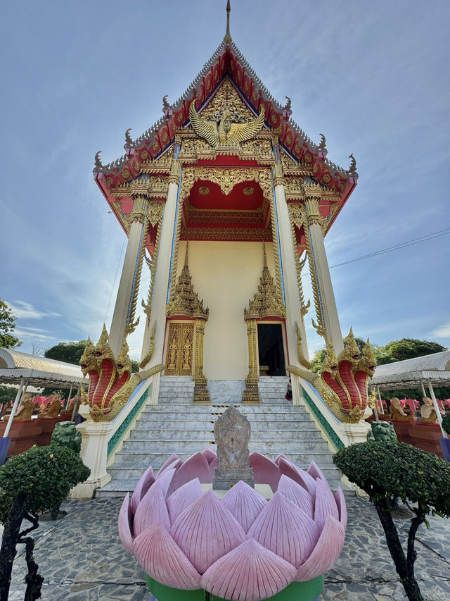 Wat Muang: Home to Thailand’s Largest Buddha and More