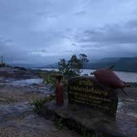 อุทยานแห่งชาติผาแต้ม จ.อุบลฯ 🌅🌄