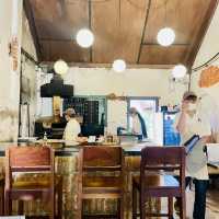 LONG PIZZA สะหวันนะเขต,ลาว