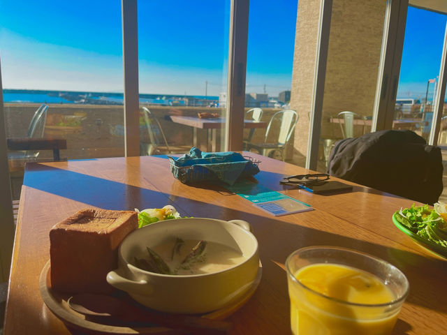 【茅ヶ崎】海を見ながらのんびり朝活！サザンビーチカフェ