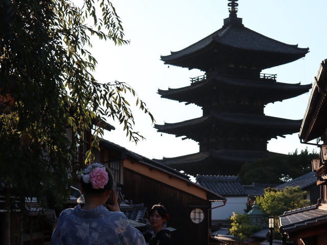 Step Back in Time at Sannenzaka in Kyoto