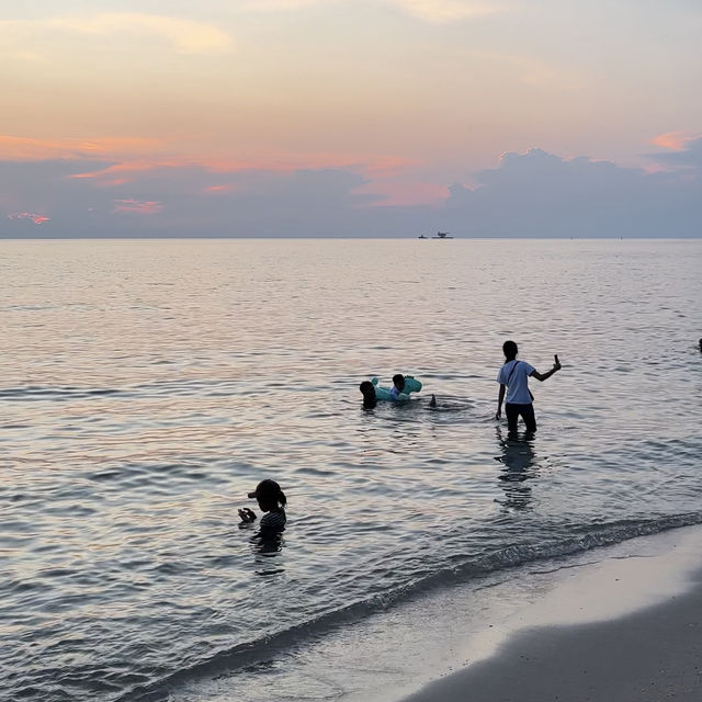 SUNSET vibe! หาดบางแสน วันอังคาร