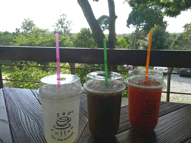 คาเฟ่พังงา บรรยากาศดี วิวสวย ใกล้สะพานสารสิน