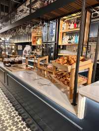 Ibis Hotel Amsterdam Central: The Perfect Stay for Young Travelers