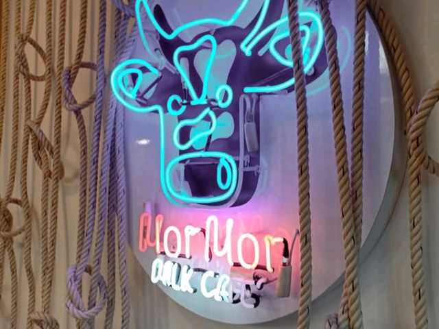 Mor Mor Milk Cafe'  🐮