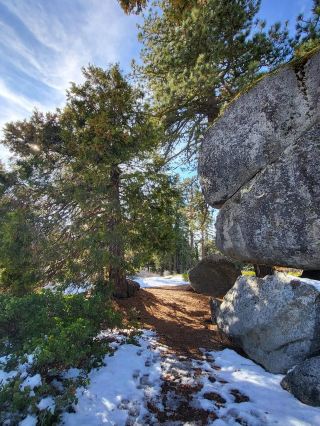 Kings Canyon is a breathtaking natural wonder located in Australia’s 