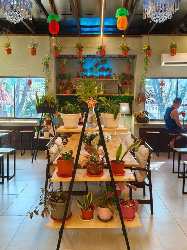 Cozy Mornings & Fresh Bakes in Korea