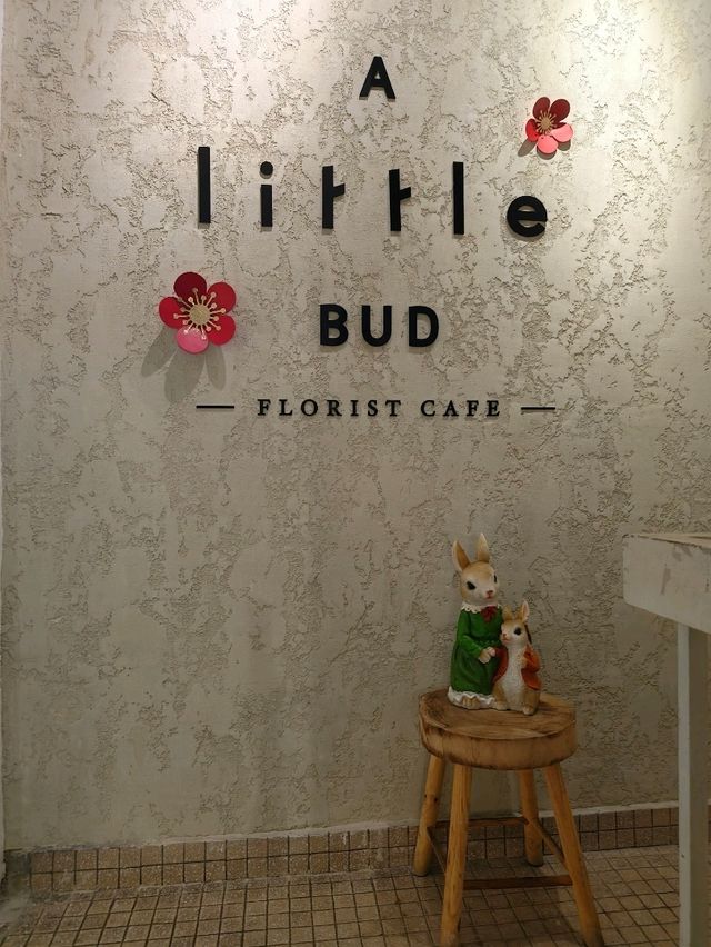 The Most Aesthetic Solo Travel Stop in KL