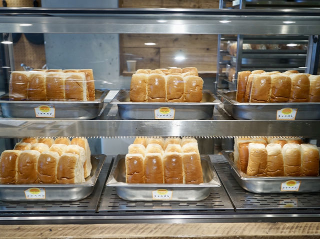 A Cozy Coffee Break at niko and ... COFFEE TOKYO