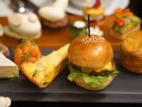 Elegant Afternoon Tea at Hyatt Regency Tokyo