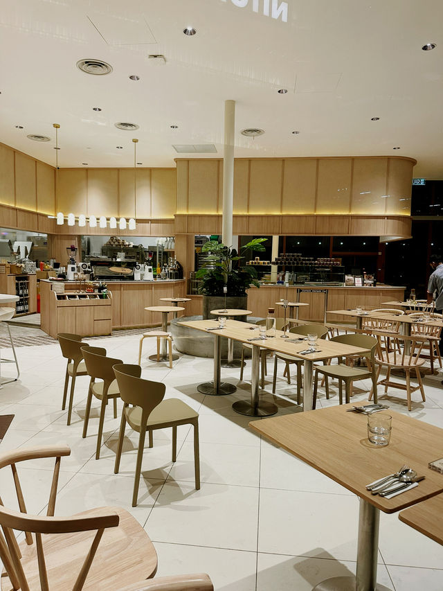 A Cozy Hideaway at Chef Kecik Cafe, LaLaport KL!