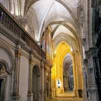 昆卡最古老的哥德式主教座堂 Catedral de Santa María y San Julián de Cuenca