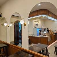 ร้านนมสด มิเตอร์ คาวส์