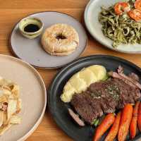 The Willoughby Hotel • Maerim, Chiangmai 