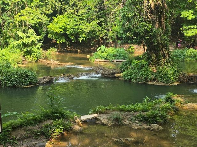 อุทยานแห่งชาติน้ำตกเจ็ดสาวน้อย