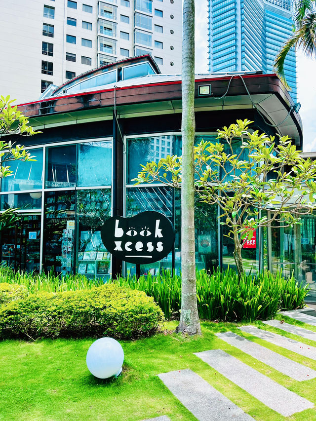 BookXcess Kuala Lumpur: Pioneering Sustainable Book Retailing