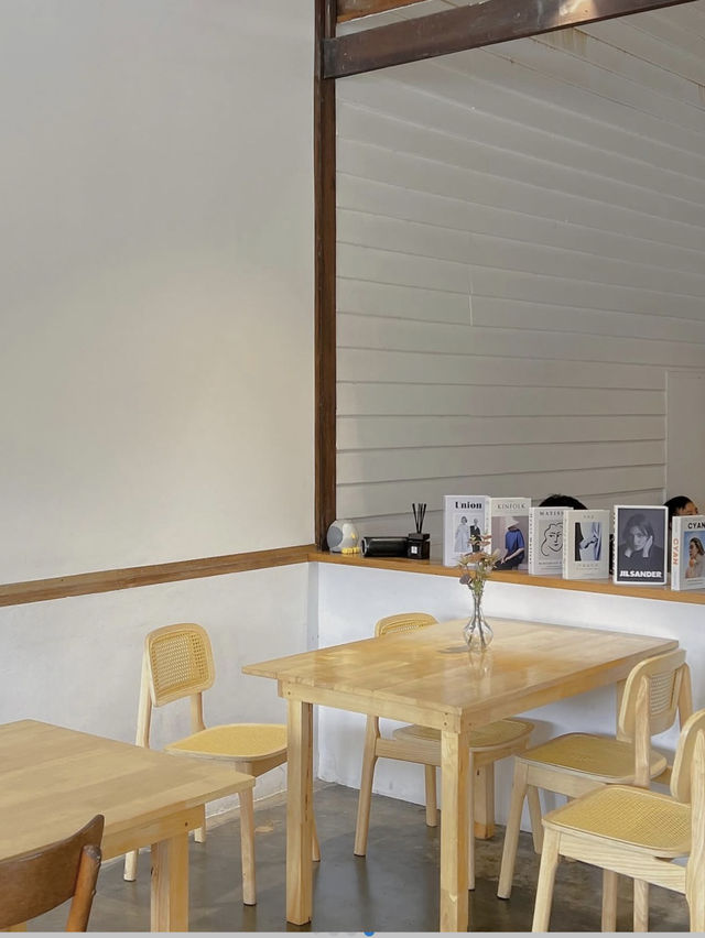 490 Coffee – A Hidden Gem in the Heart of the New Village☕️