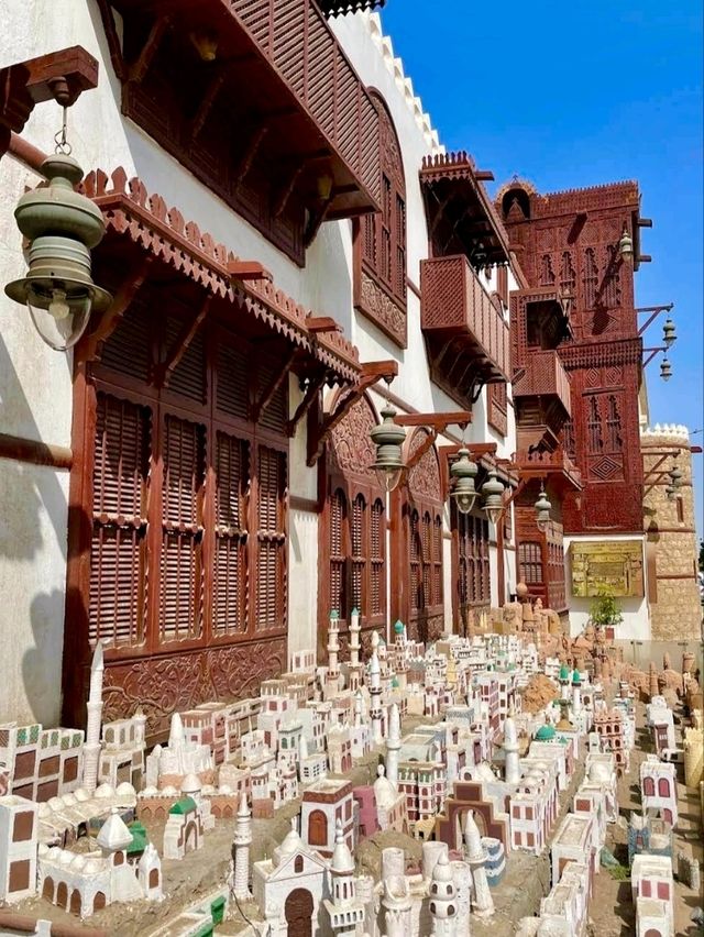 Exploring Al Taybat Museum – Jeddah’s Cultural Treasure 🏛️🌟📚