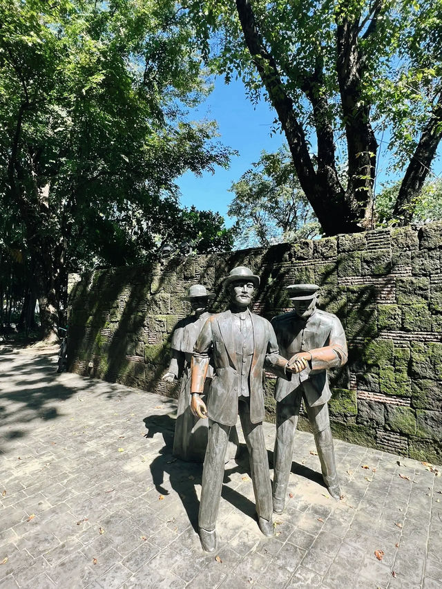 A Serene Tribute: Rizal Park