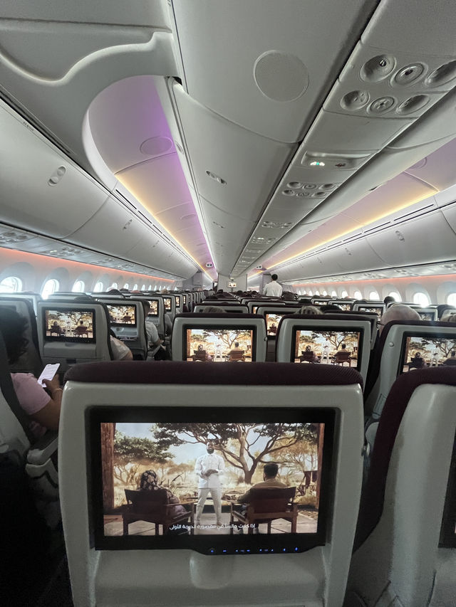 オススメQatar airplane 🌟