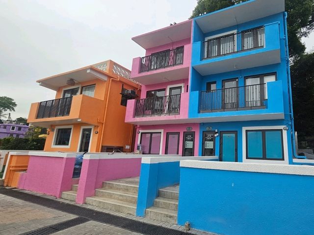香港最新景點，超靚彩色小屋：馬灣1868