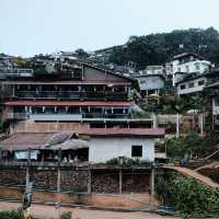 บ้านผาฮี้ – หมู่บ้านกลางเขากับวิวทะเลหมอก