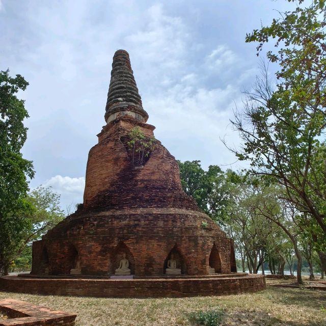 เที่ยววัดเก่า วัดสีกาสมุด วัดร้าง เมืองอยุธยา