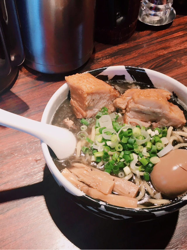 도쿄 속 여유와 맛의 하루, 우에노 감성 여행 코스 🍜🌸